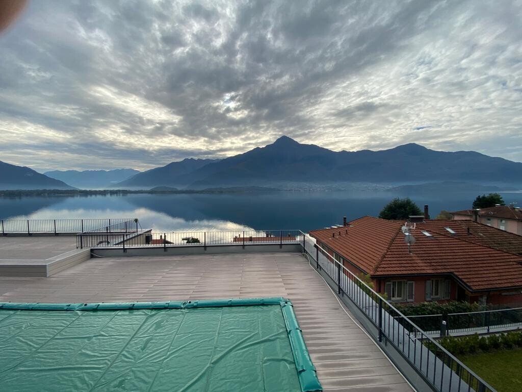 Zapraszam do obejrzenia nowoczesnego 78 m² z panoramicznym widokiem na jezioro Włochy, Gera Lario  78m2 Foto 1