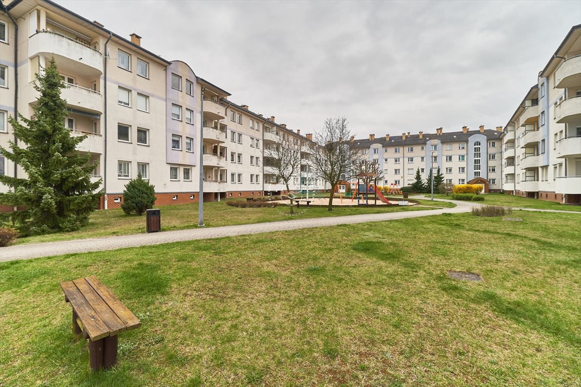 Mieszkanie trzypokojowe na sprzedaż Bydgoszcz, Błonie  65m2 Foto 1