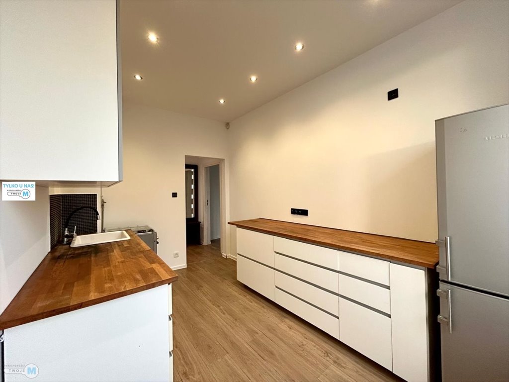 Przestronne 87 m² w centrum Kielc z balkonem i wysokimi sufitami Kielce, Centrum, Centrum  87m2 Foto 1