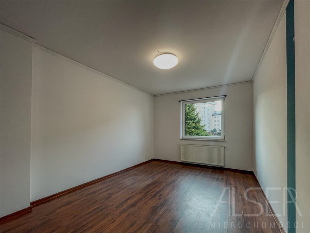 Wynajem 20 m2 lokalu z możliwością adaptacji i własnym szyldem Wyszków, Wąska  20m2 Foto 1