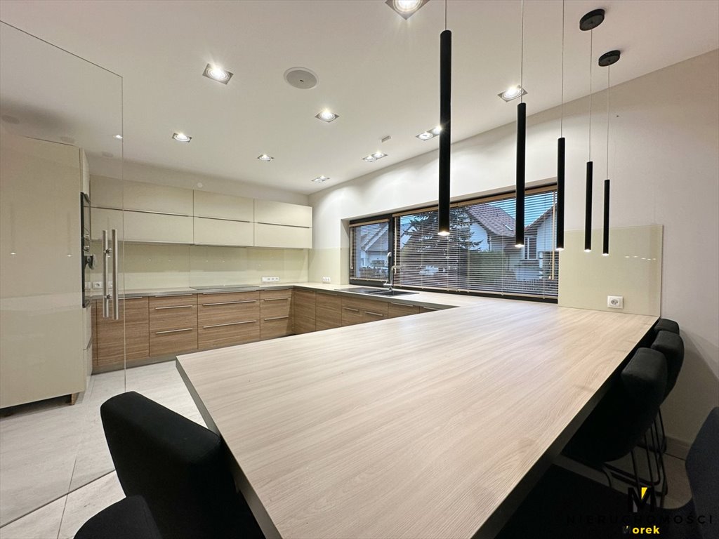 Zapraszam do obejrzenia nowoczesnego domu 296 m² z garażem i tarasem Kołobrzeg, Kurpińskiego  296m2 Foto 1