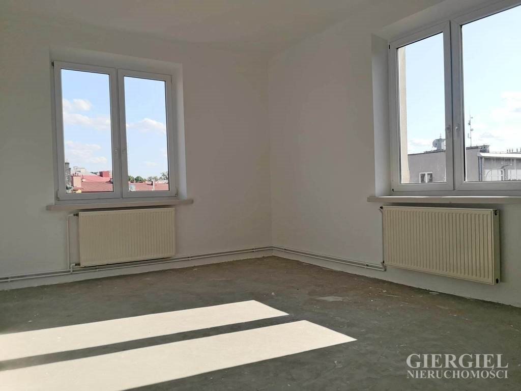 Mieszkanie do wykończenia na Rynku w Łańcucie, 51 m2 Łańcut, Rynek  51m2 Foto 1