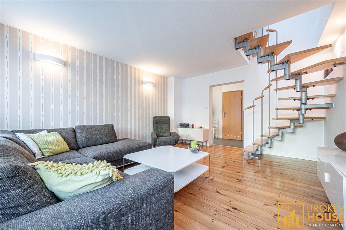 Przestronne 3-pokojowe mieszkanie z poddaszem, piwnicą i atrakcyjną lokalizacją Opole, Warsztatowa  82m2 Foto 1