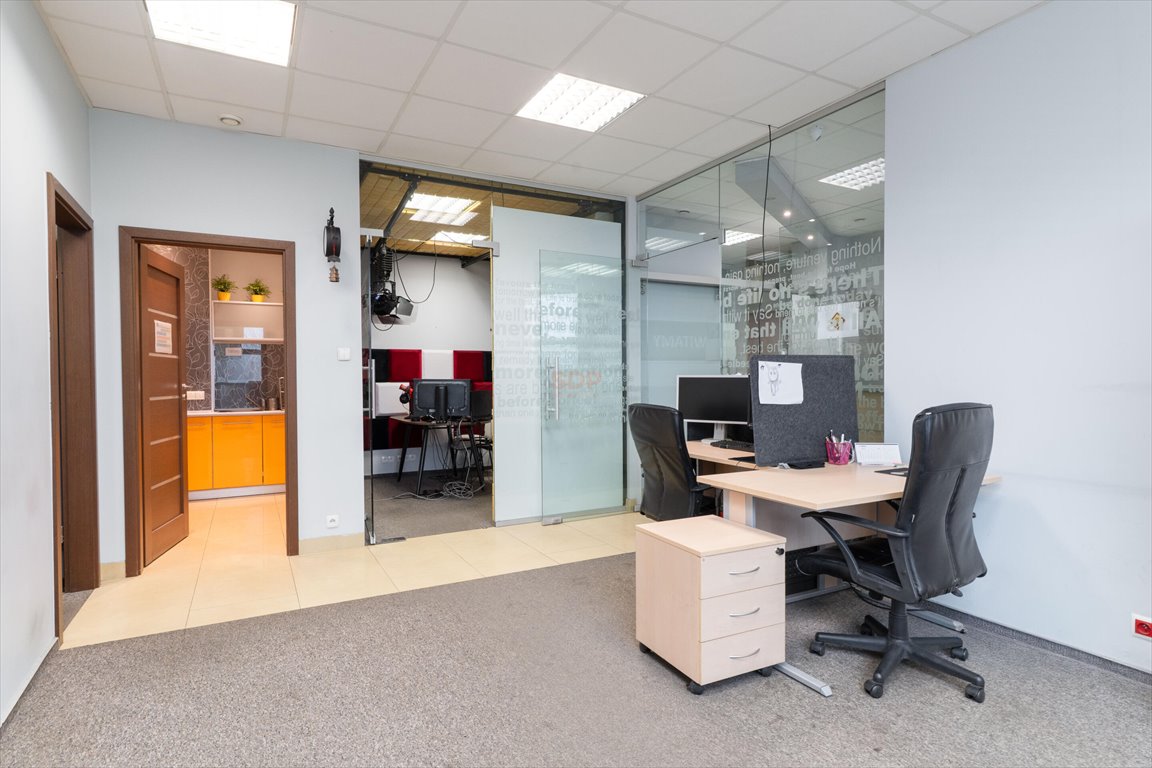 Atrakcyjny lokal 106,92 m2 na Targówku z możliwością adaptacji na mieszkanie Warszawa, Targówek, Bródno, Turmoncka  107m2 Foto 1