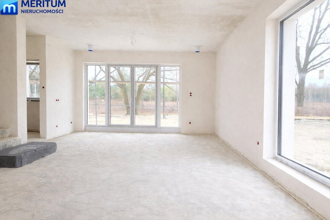 Nowoczesny dom dwulokalowy 130 m2 z ogrodem w Mościskach Mościska  130m2 Foto 1