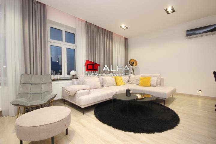 Mieszkanie trzypokojowe na sprzedaż Świdnica  93m2 Foto 1