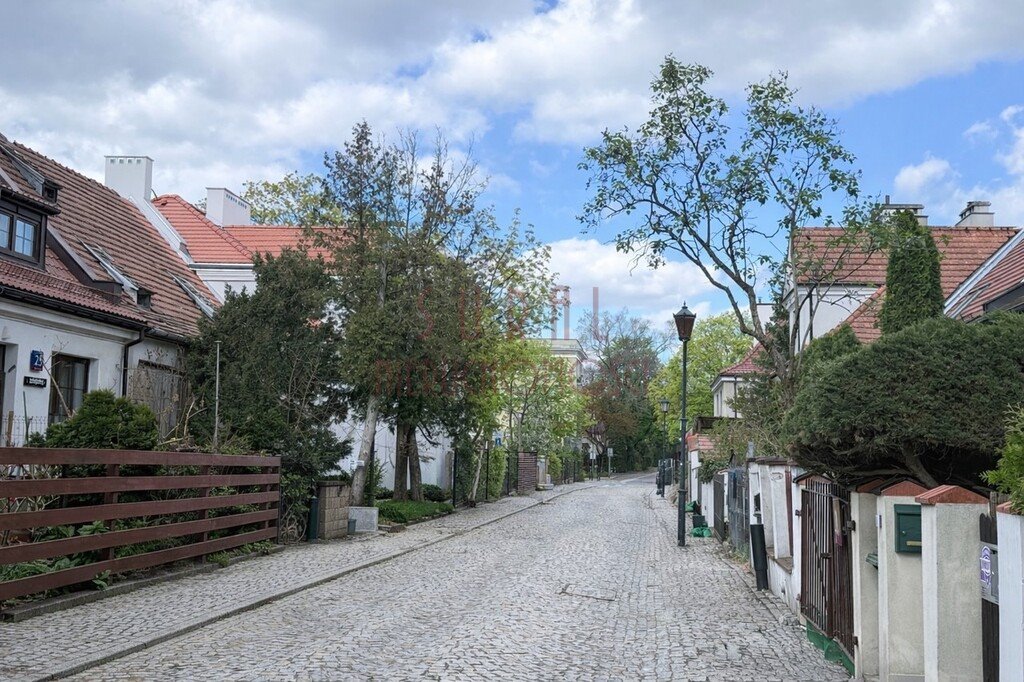 Cichy dom z ogrodem, tarasem i garażem na Bielanach Warszawa, Bielany, Stare Bielany, Płatnicza / Szepietowska / taras / ogród / garaż  177m2 Foto 1