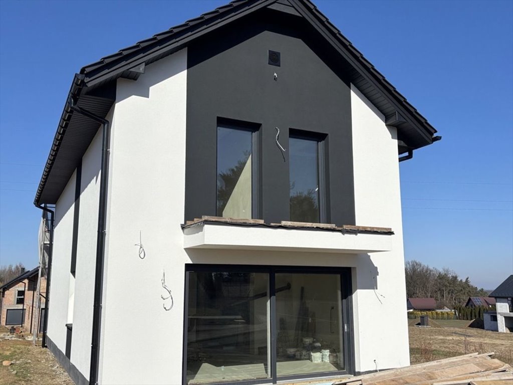 Nowy dom wolnostojący 120,51 m² z garażem i balkonami Szarów, Szarów  121m2 Foto 1