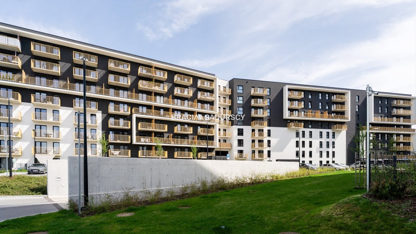 Mieszkanie czteropokojowe  na sprzedaż Kraków, Podgórze Duchackie, Wola Duchacka, Przyjaźni Polsko-Węgierskiej  81m2 Foto 1