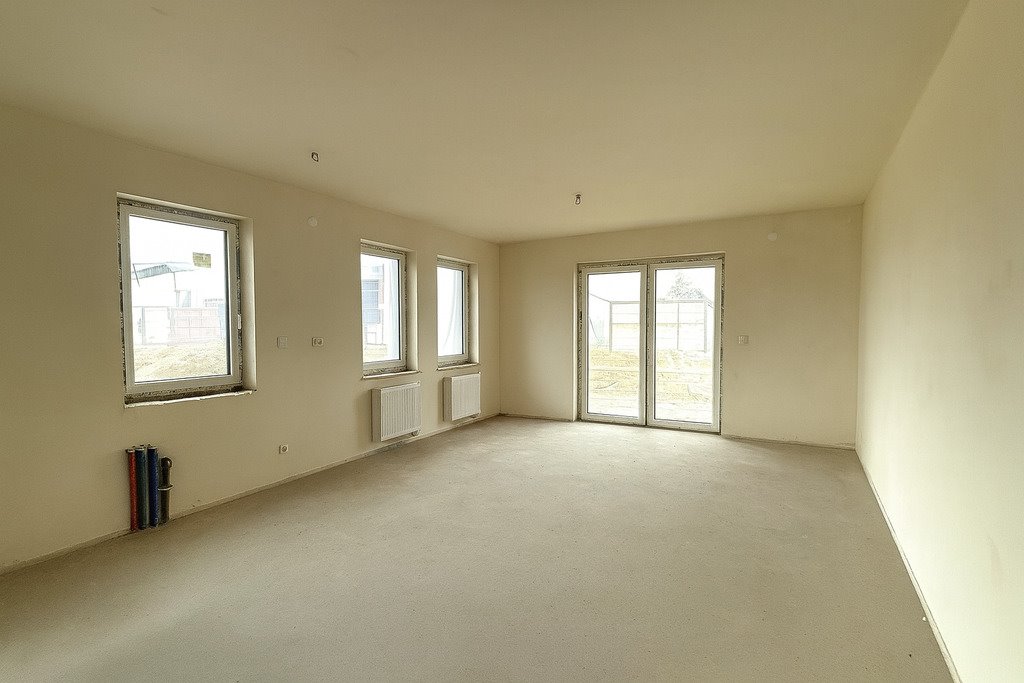 Mieszkanie trzypokojowe na sprzedaż Trzebownisko  52m2 Foto 1