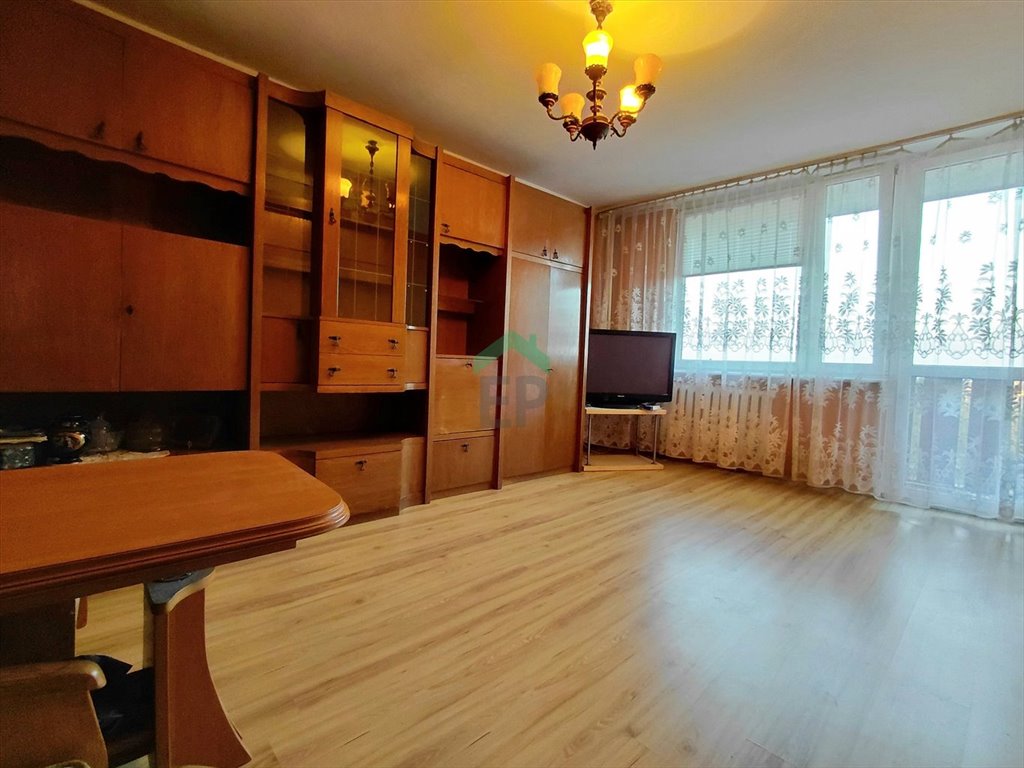 Na sprzedaż przestronne 44 m² mieszkanie z balkonem w Częstochowie Częstochowa, Trzech Wieszczów  44m2 Foto 1