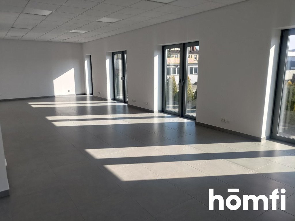 Nowoczesny lokal biurowy 110 m² z systemem No-Keys (Kielce) Kielce, Niewachlów Pierwszy, Skrajna  110m2 Foto 1