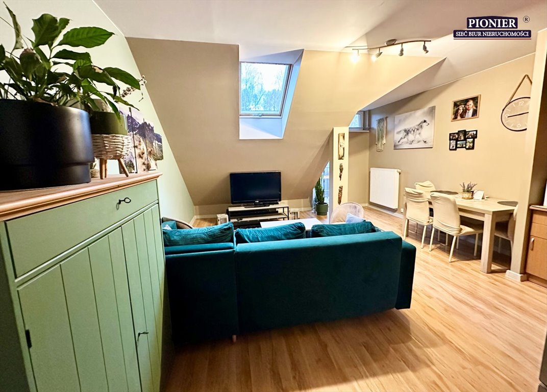 Mieszkanie trzypokojowe na sprzedaż Ustroń  49m2 Foto 1