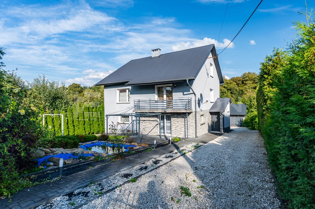 Przestronny dom 140 m² z ogrodem i niskimi kosztami Dydnia  140m2 Foto 1