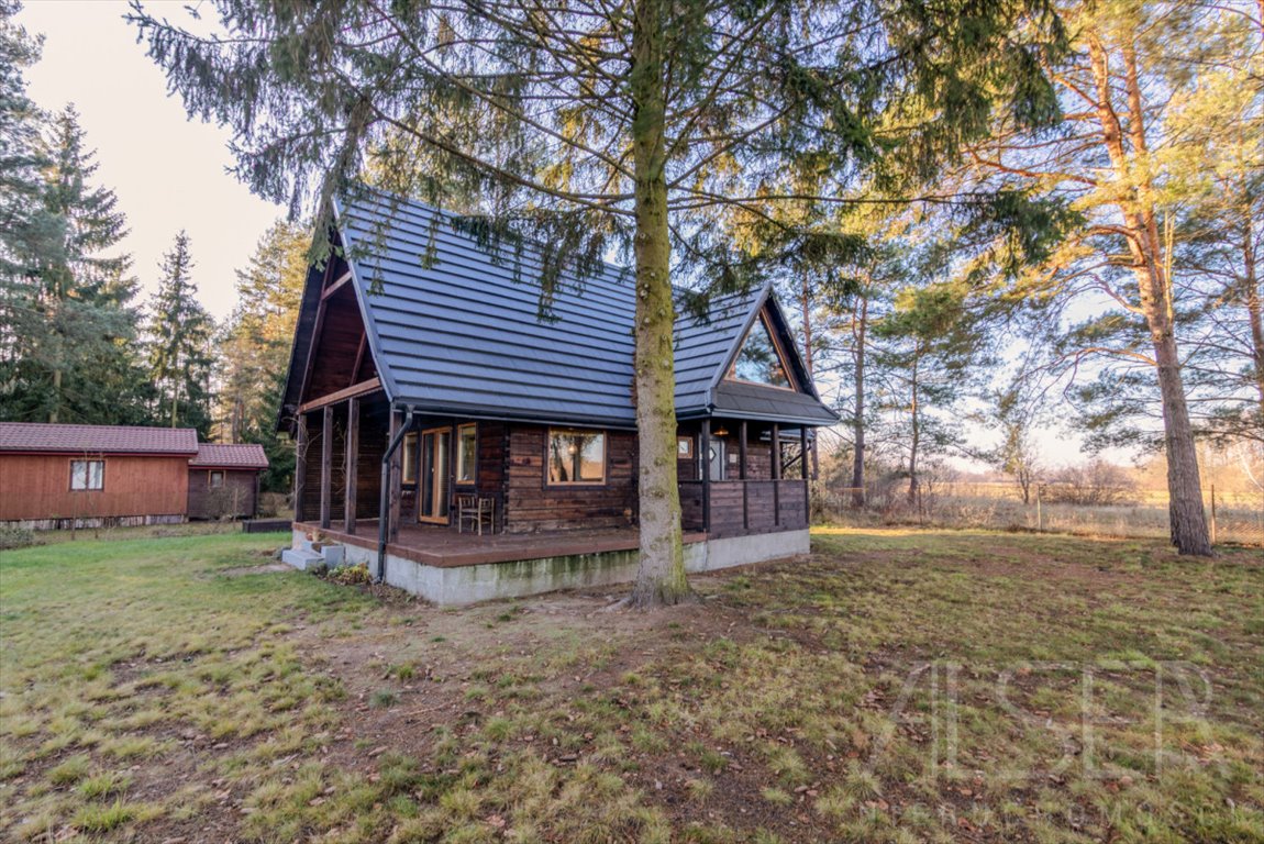 Urokliwy dom z własnym stawem i tarasem w Kamieńczyku Kamieńczyk  80m2 Foto 1