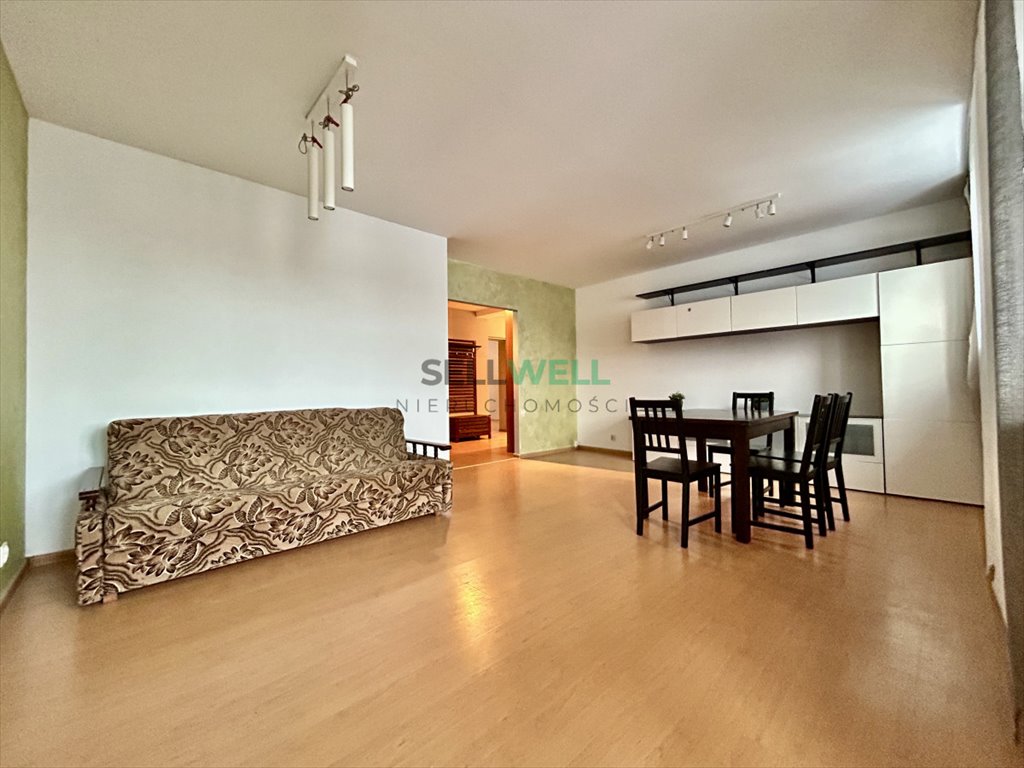 Przestronne 77 m² z balkonem i komórką w Łodzi Łódź, Adwokacka  77m2 Foto 1