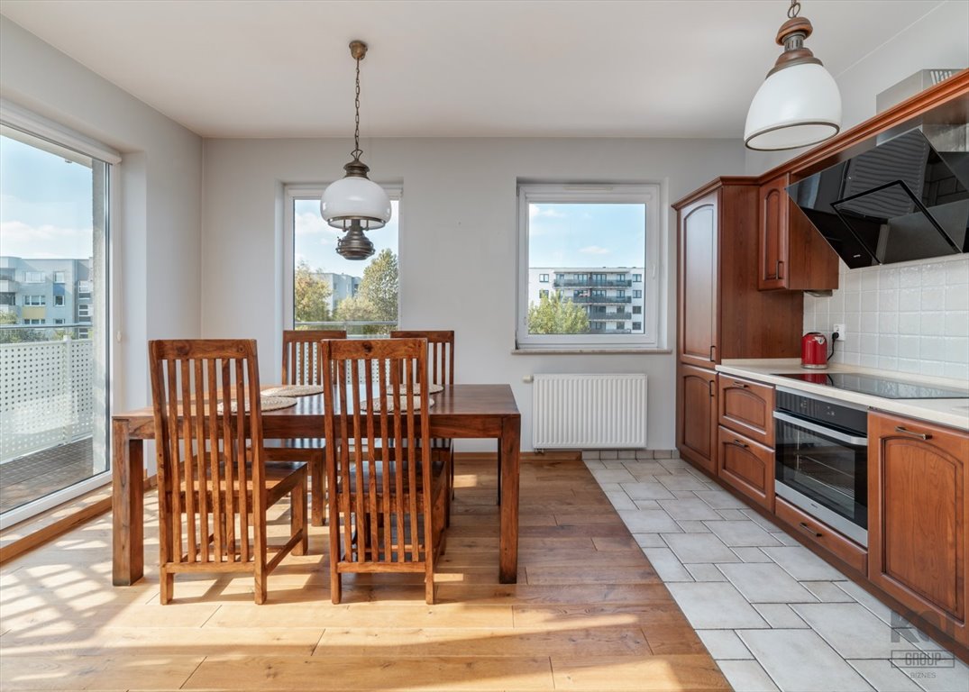 Przytulne 2-pokojowe mieszkanie z balkonem, garażem i komórką Łódź, Polesie, Obywatelska  52m2 Foto 1