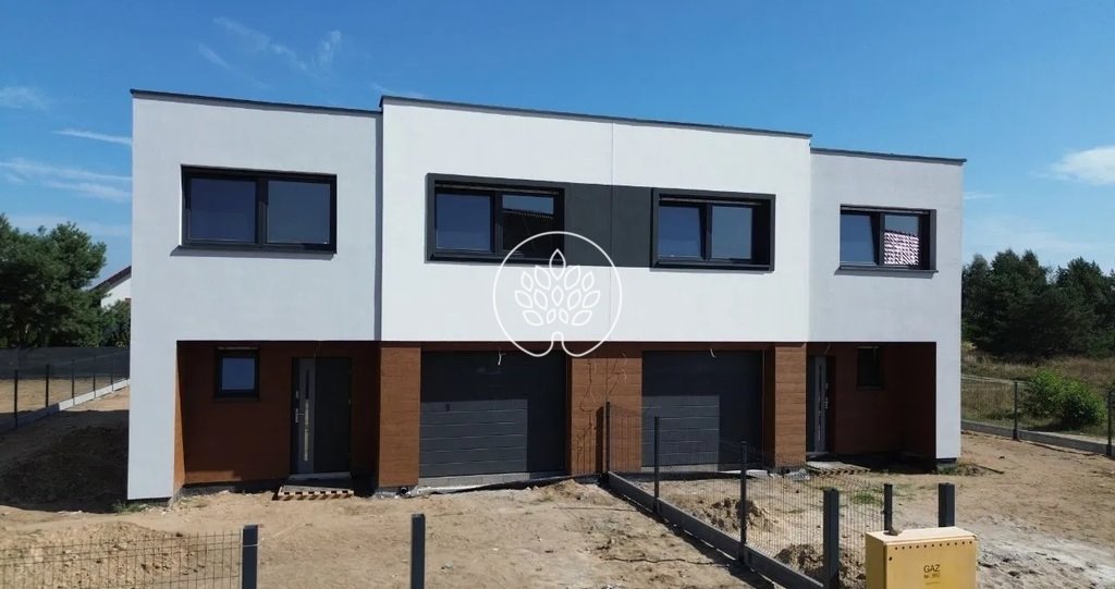 Przestronny dom w Łochowicach, 138 m2, stan deweloperski Łochowice  138m2 Foto 1