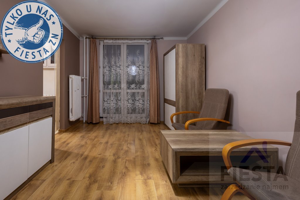 Kawalerka na wynajem Dąbrowa Górnicza, Karola Adamieckiego  29m2 Foto 1