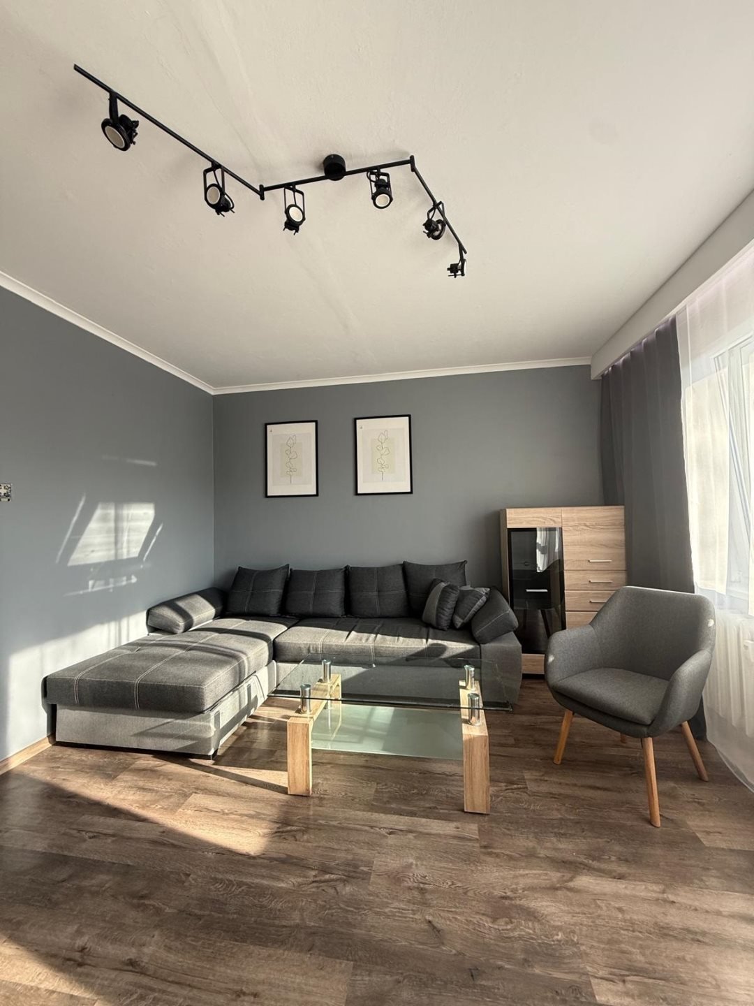 Komfortowe 1-pokojowe mieszkanie 33,7 m² z balkonem - Osiedle Piastowskie Świebodzice, Osiedle Piastowskie  34m2 Foto 1
