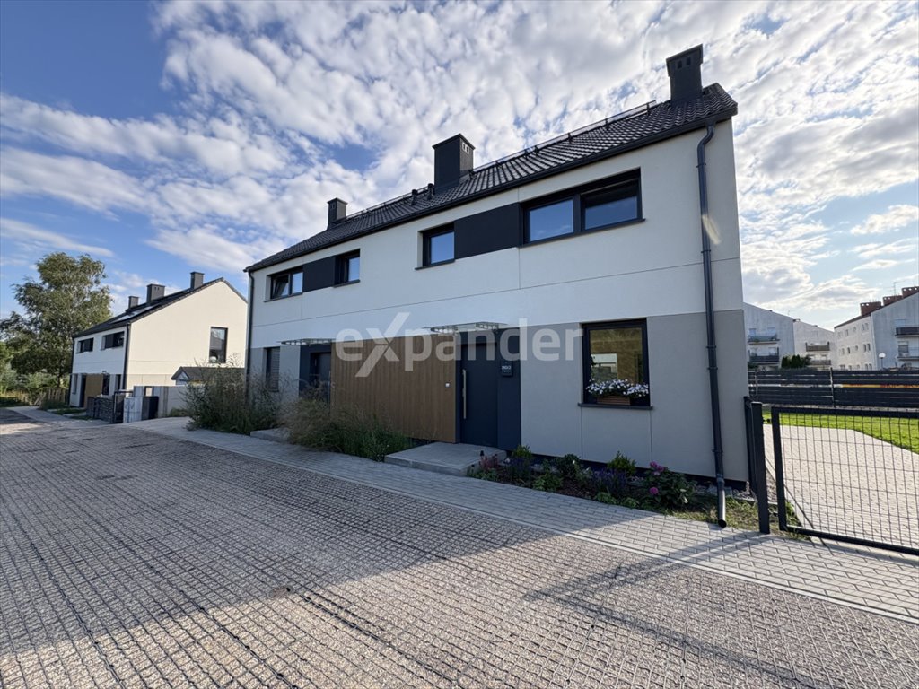 Mieszkanie czteropokojowe  na sprzedaż Komorniki, Cyprysowa  108m2 Foto 1