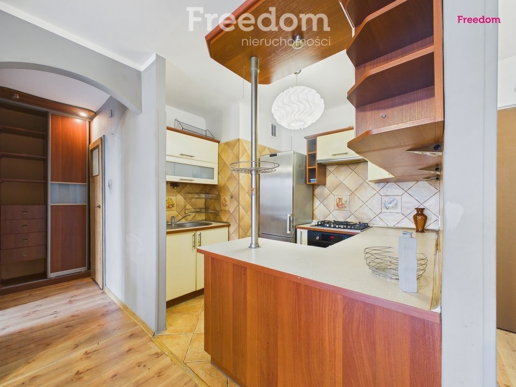 Przestronne 2-pokojowe mieszkanie z dużymi oknami i elastycznym układem Radom, Ustronie  43m2 Foto 1