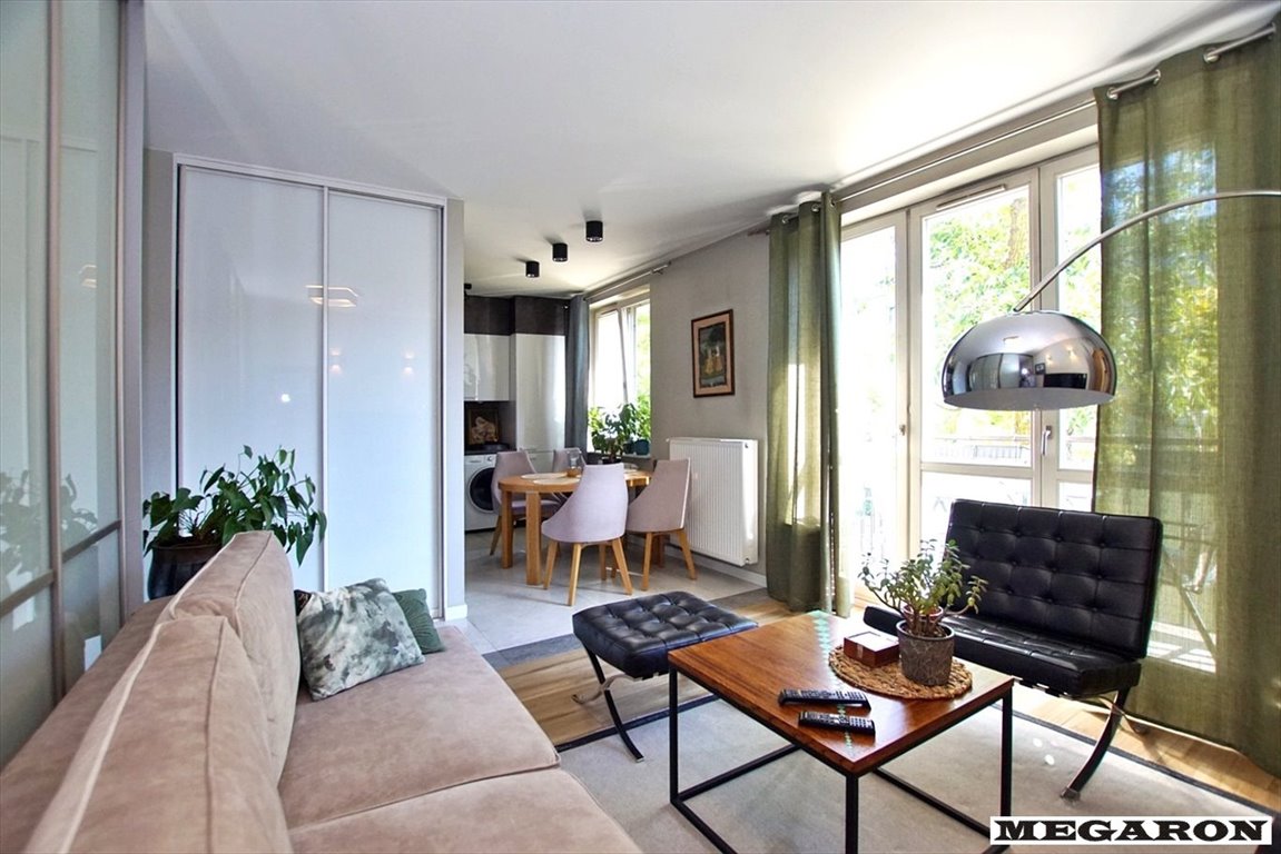 Przestronne 39 m² po remoncie, aneks z wyspą - polecam! Częstochowa, Stare Miasto  39m2 Foto 1