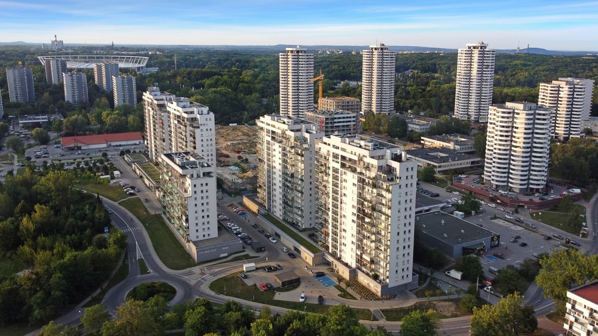 Mieszkanie czteropokojowe  na sprzedaż Katowice, Osiedle Tysiąclecia, Tysiąclecia  93m2 Foto 2