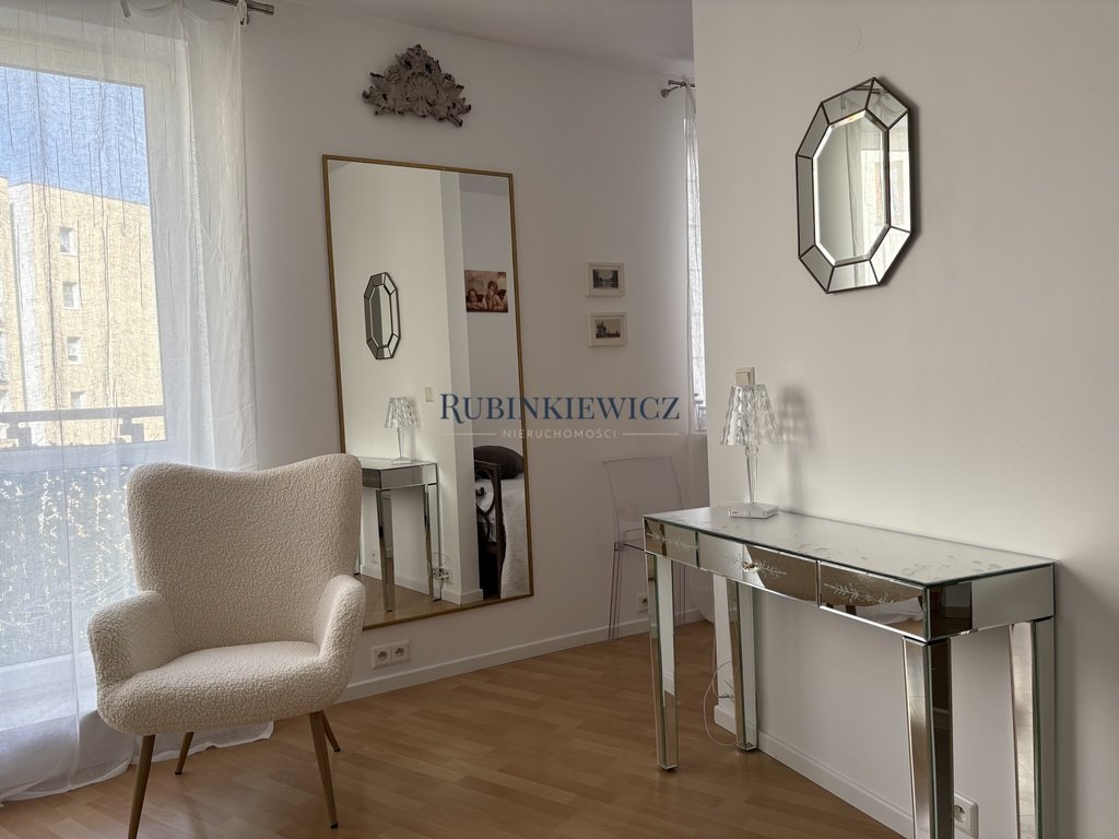 Polecam komfortowe 36 m² na Mokotowie z balkonem i garażem Warszawa, Mokotów, Bukowińska  36m2 Foto 1