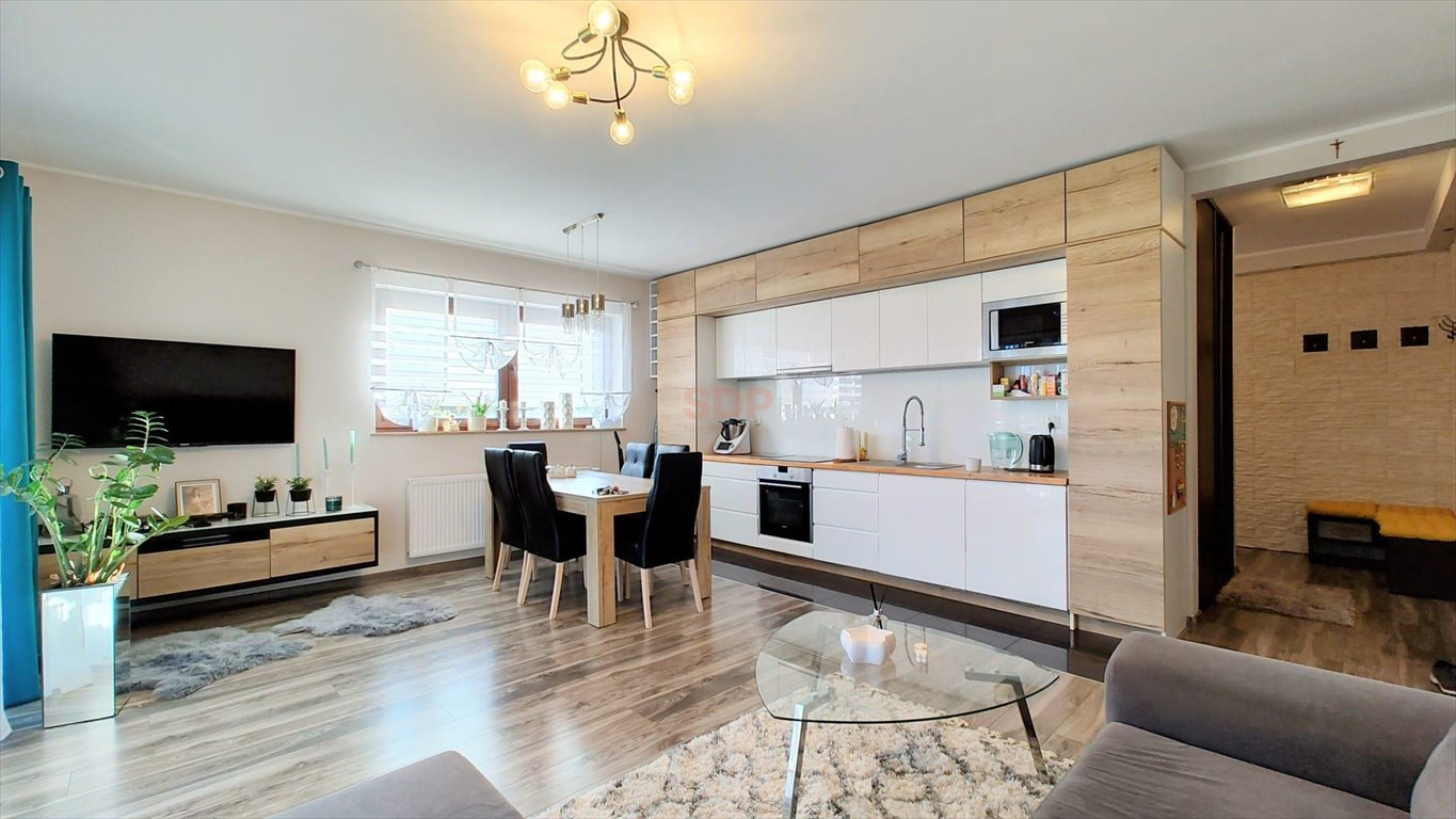 Mieszkanie trzypokojowe na sprzedaż Kiełczów, Modrzewiowa  66m2 Foto 1