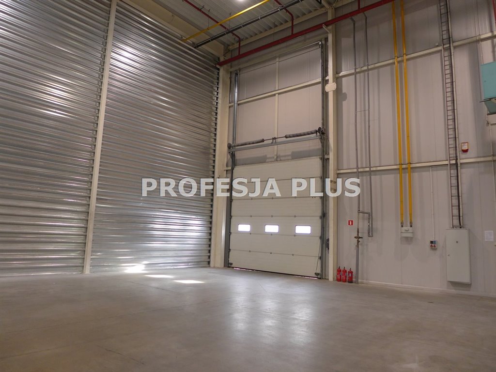 Hala magazynowa 1500 m² z biurem, ogrzewanie, ochrona Czeladź  1 500m2 Foto 1