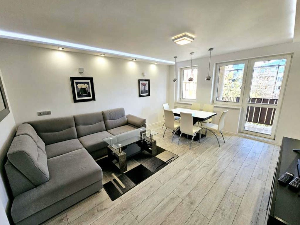 Komfortowe 2 pokoje z balkonem, wysokiej jakości wykończenie Police, Bankowa  53m2 Foto 1