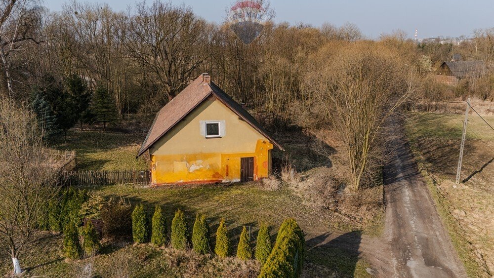 Dom z potencjałem do remontu na dużej działce w Kanowie Kaniów, Stefana Kóski  119m2 Foto 1
