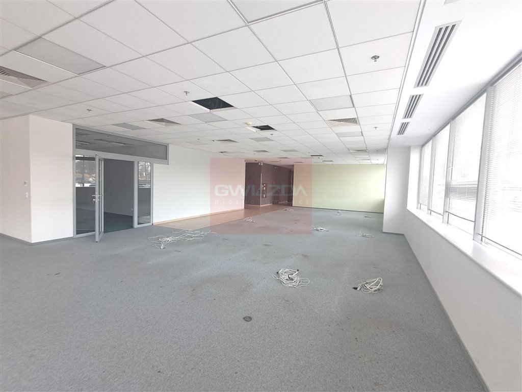 Wynajem 734 m² biura w Warszawie Ochota z możliwością adaptacji Warszawa, Ochota, Ochota  734m2 Foto 1
