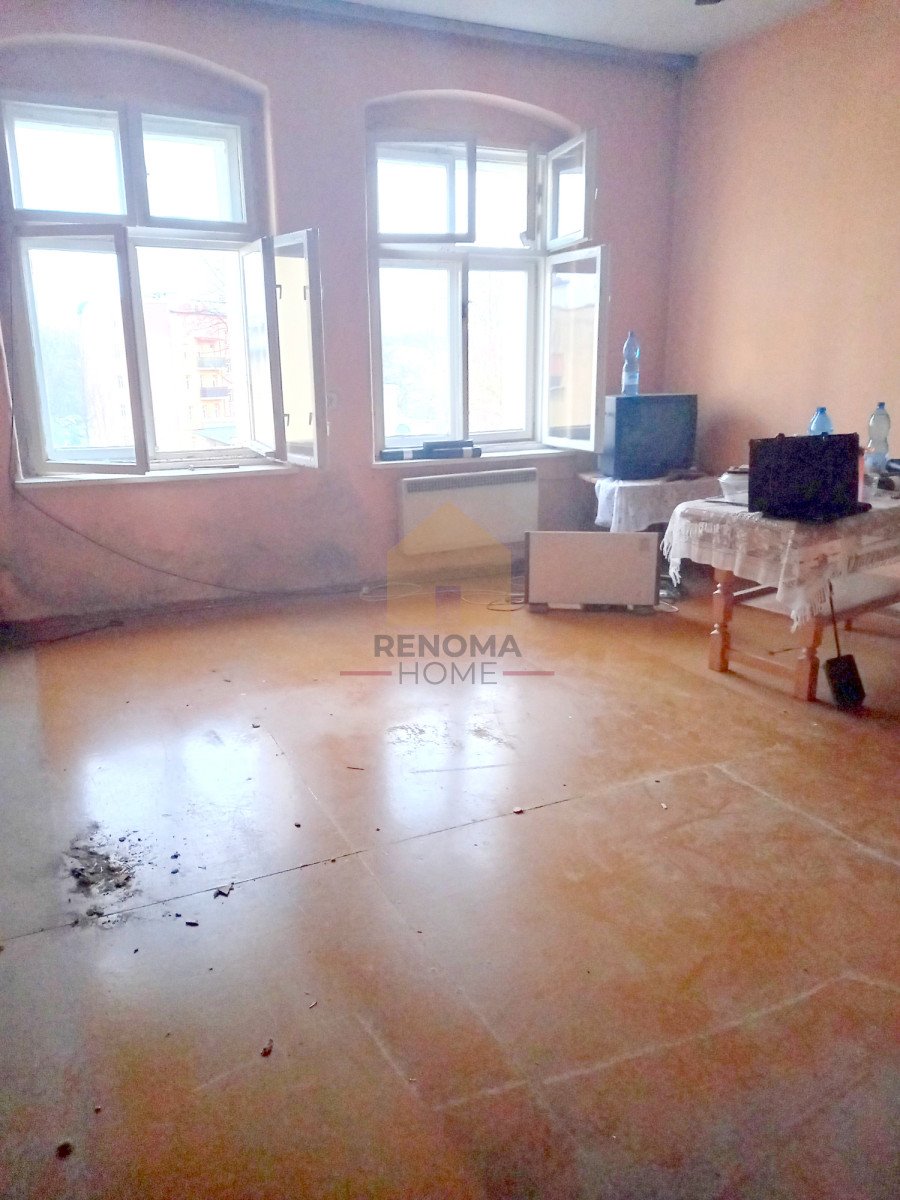 Sprzedam mieszkanie z garażem do własnej aranżacji w odrestaurowanej kamienicy Świdnica  52m2 Foto 1