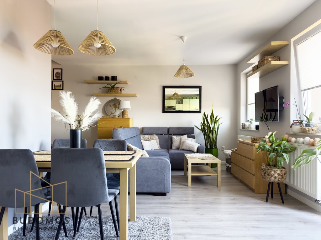 Mieszkanie trzypokojowe na sprzedaż Tarnów  73m2 Foto 1