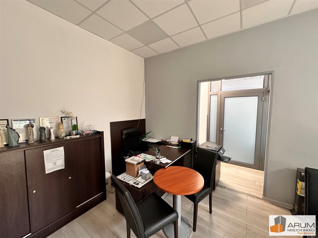 Lokal użytkowy 63 m2 - po remoncie - centrum Częstochowy Częstochowa, Centrum  63m2 Foto 1