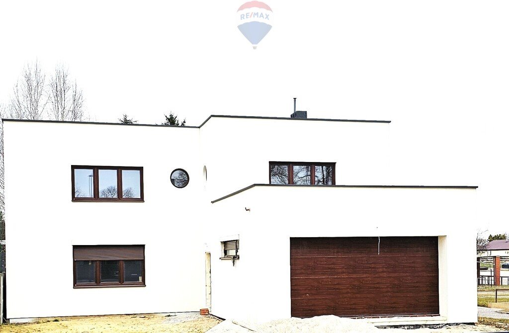 Dom w centrum Chełmży z dużym potencjałem i garażem Chełmża, św. Jana  205m2 Foto 1