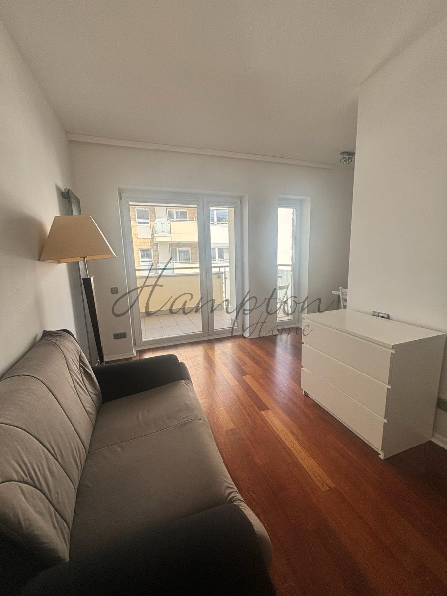 Nowoczesne studio 37 m2 z balkonem, parkingiem i bezpieczeństwem Warszawa, Mokotów, Wyględowska  37m2 Foto 1