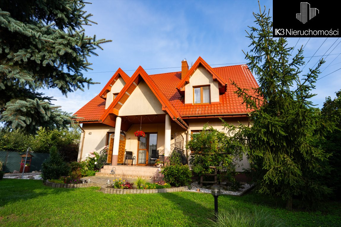 Zapraszam do obejrzenia domu 198 m² z garażami i potencjałem adaptacji Jarnice  198m2 Foto 1