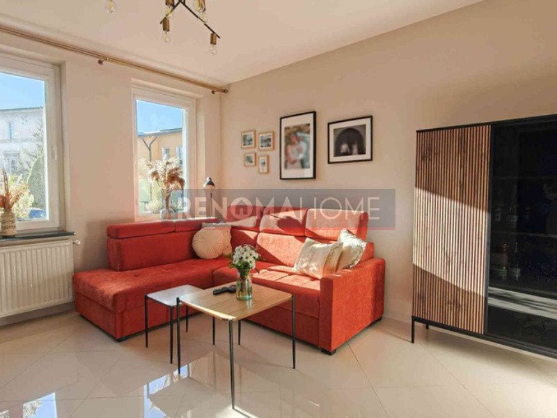 Wyjątkowe 67,5 m² z garażem, blisko centrum Cieplic Jelenia Góra  68m2 Foto 1