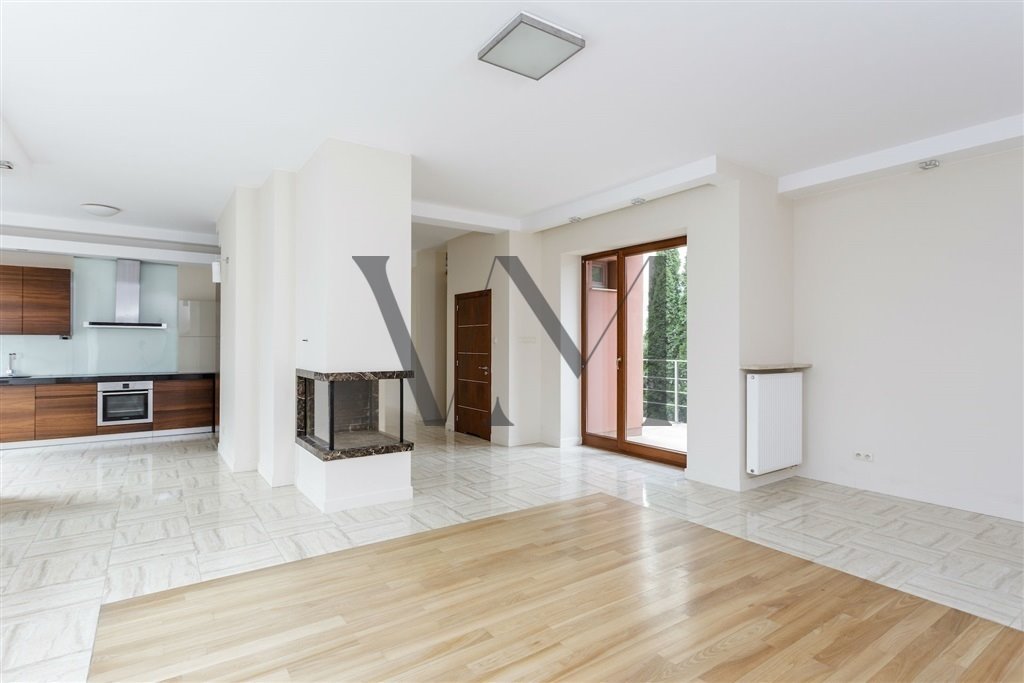 Przestronny dom 360 m2 z tarasem i ogrodem w Wilanowie Warszawa, Wilanów  360m2 Foto 1