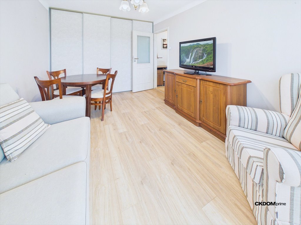 Mieszkanie 45 m² w Kielcach - balkon, pełne wyposażenie Kielce, Konstantego Ildefonsa Gałczyńskiego 3  42m2 Foto 1