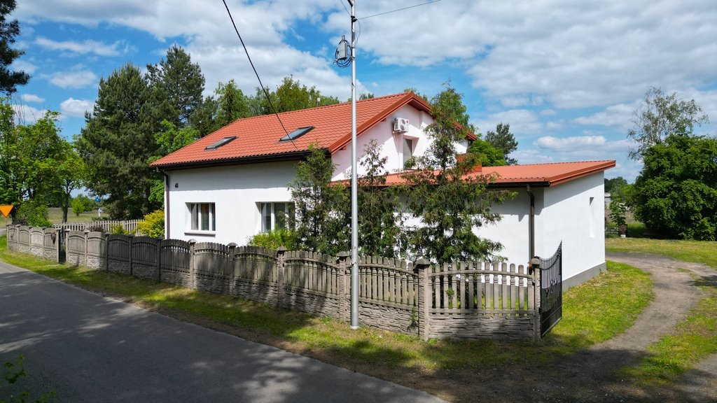 Dom na sprzedaż Chabielice  200m2 Foto 1