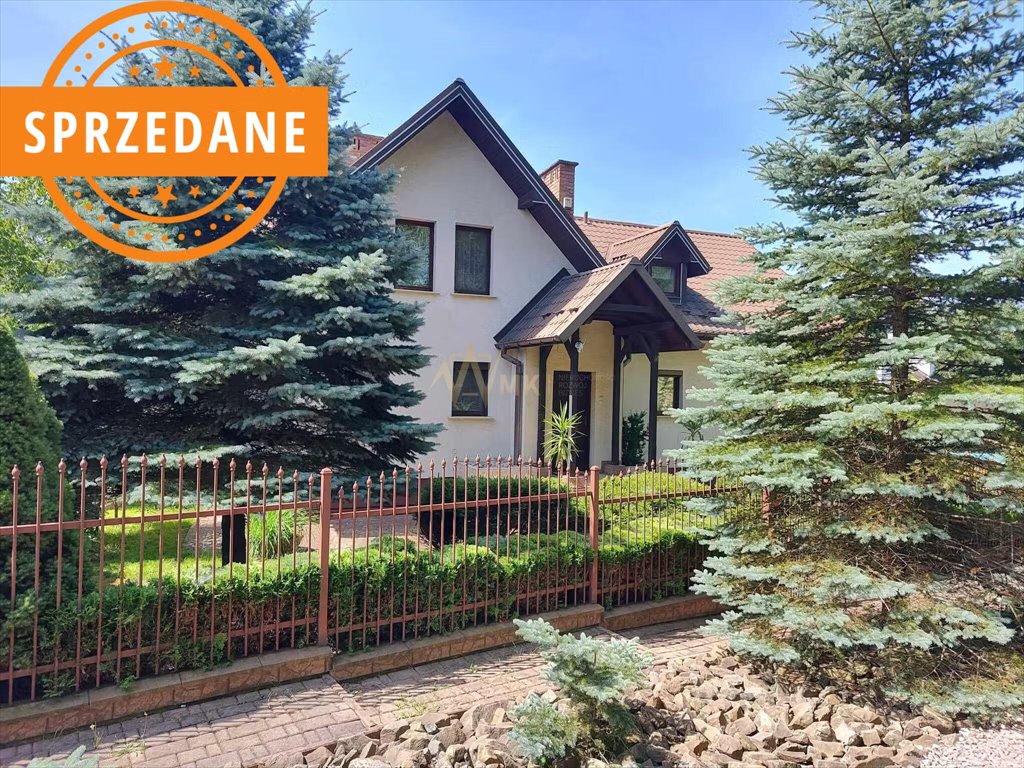 Przestronny dom z widokiem na rzekę i las, 351 m2 Łowczówek  180m2 Foto 1