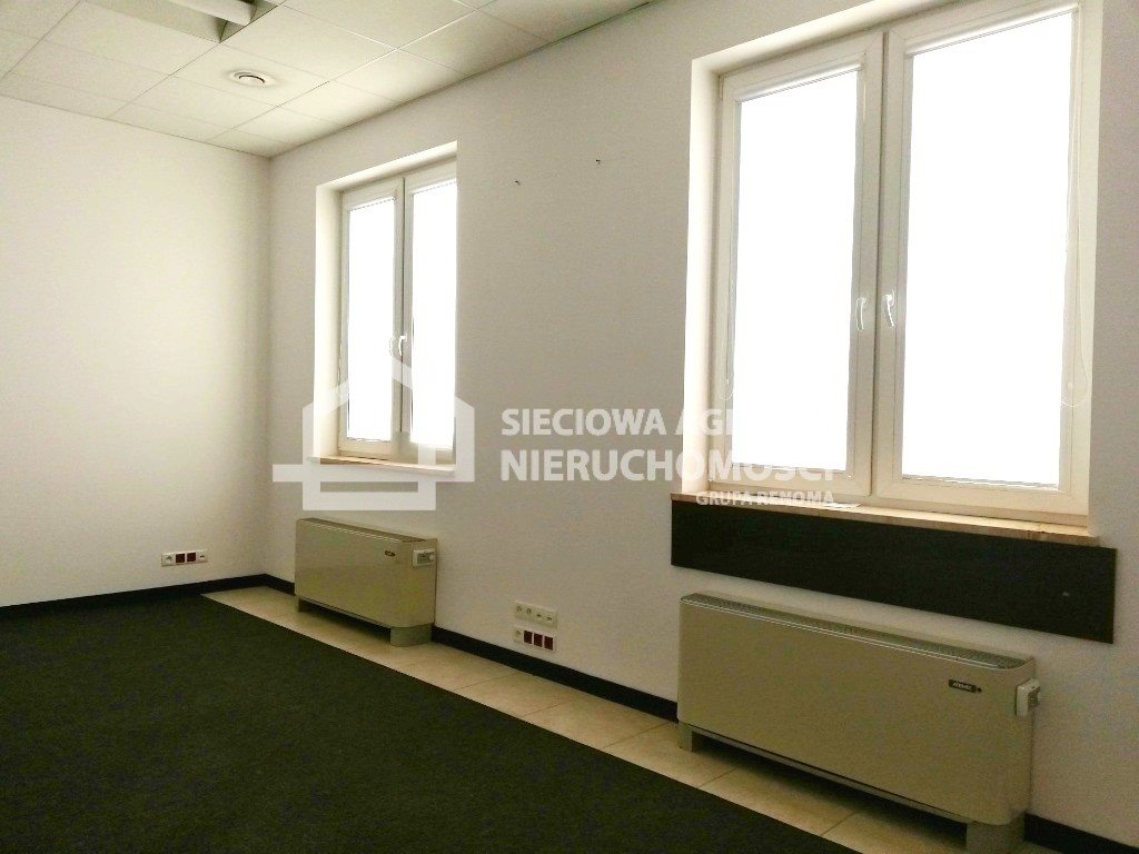 Nowoczesne biuro 46,8 m2 w Otominie, klimatyzacja i parking Otomin  47m2 Foto 1