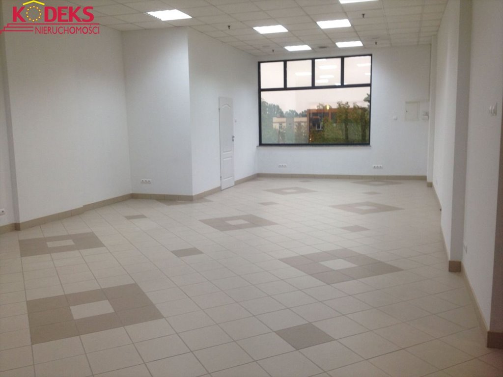 Lokal użytkowy 74 m2 z witryną, wysokim standardem Legionowo  74m2 Foto 1