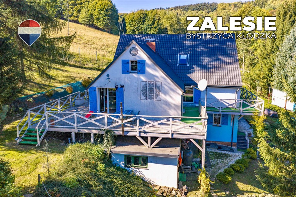 Dom z pensjonatem w Zalesiu (300 m², 4,3 ha działki) Zalesie, 15  300m2 Foto 1