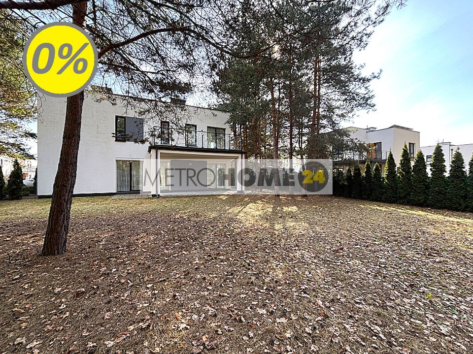 Gustowny dom bliźniak z ogrodem i tarasami w Bobrowcu Jazgarzewszczyzna  190m2 Foto 1