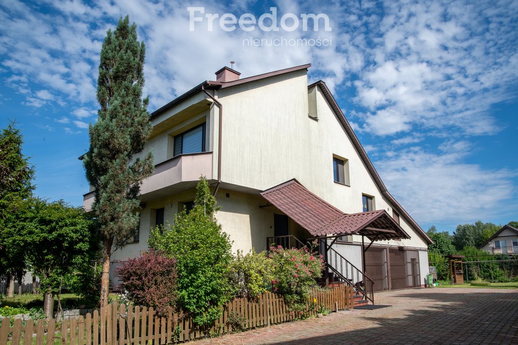 Komfortowy dom z dużą działką, tarasem i garażem Radom, Malenice, Malenicka  304m2 Foto 1